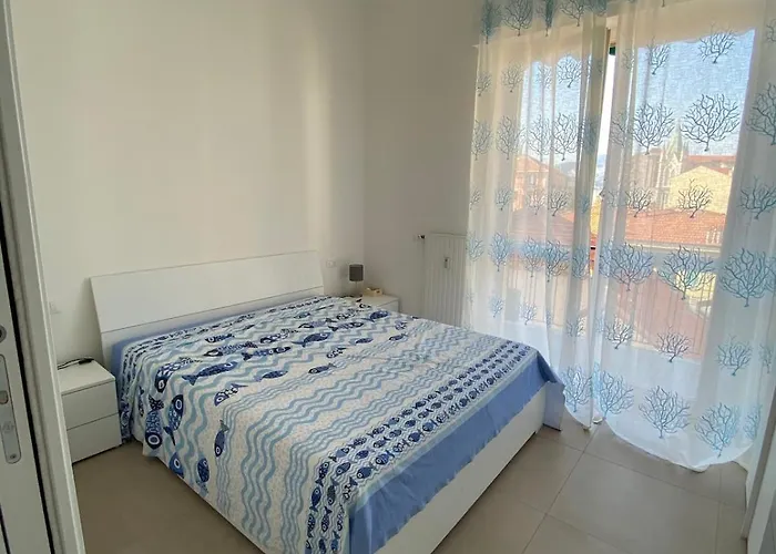 The Mermaids' * Савона