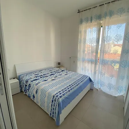 The Mermaids' * Savona