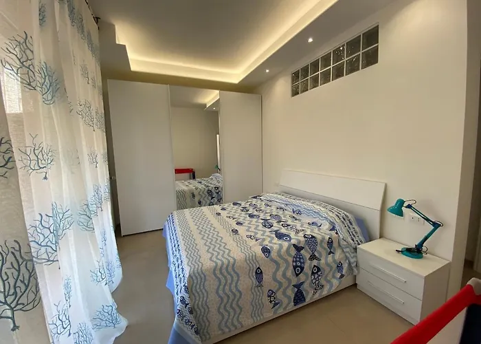 The Mermaids' Apartamento *